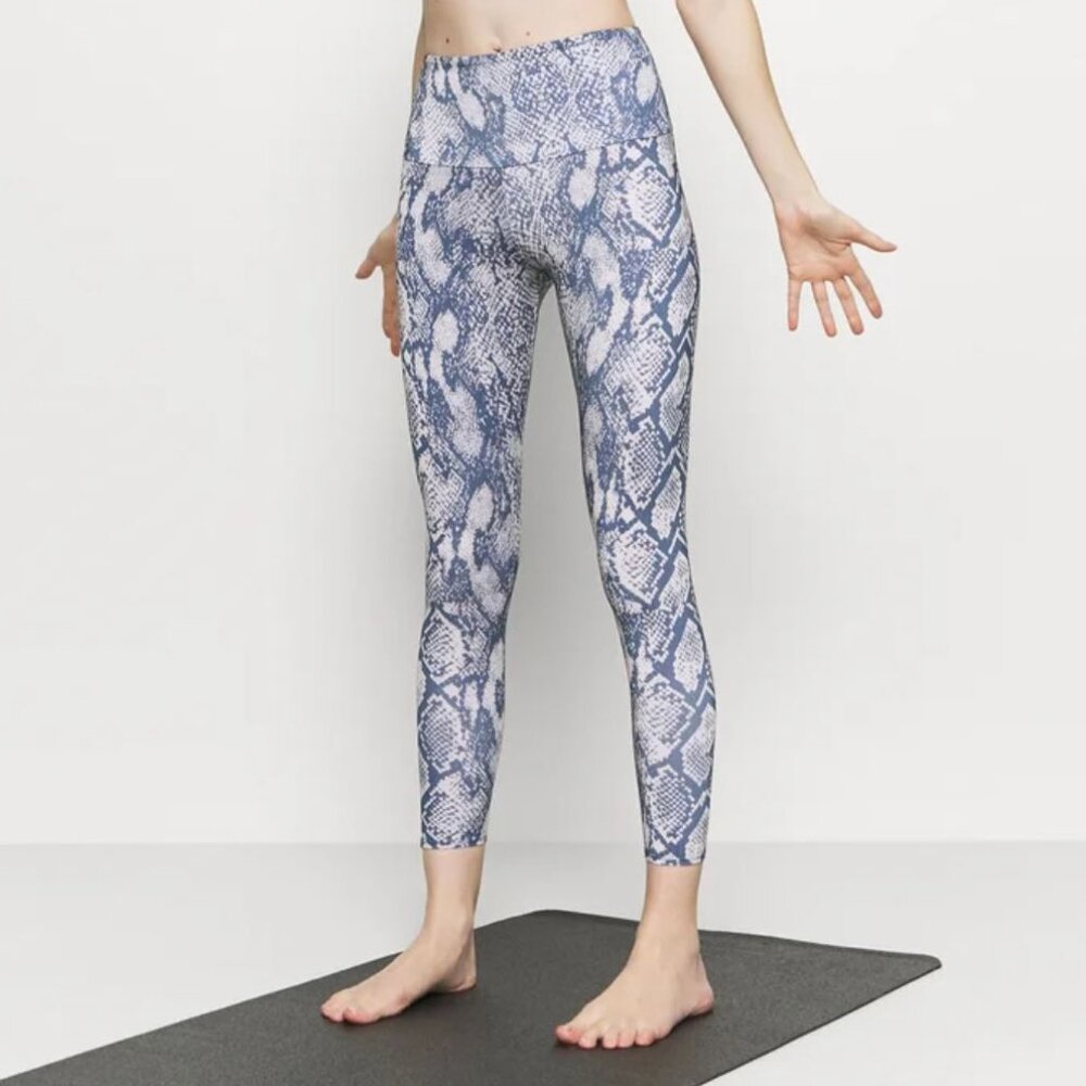 COPY - Onzie Slither Print high rise Capri 2029